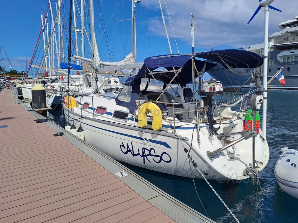 Velero usado BAVARIA 30 CRUISER