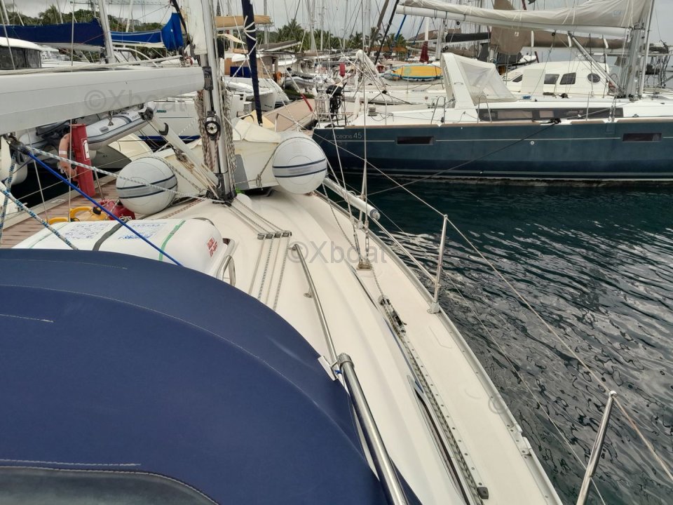 Velero usado BAVARIA 30 CRUISER