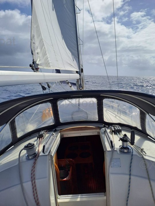 Velero usado BAVARIA 30 CRUISER