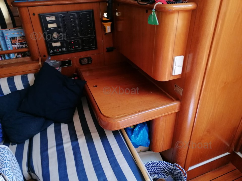 Velero usado OCEANIS 461