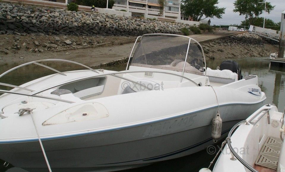 Yacht usado QUICKSILVER 720 COMMANDER