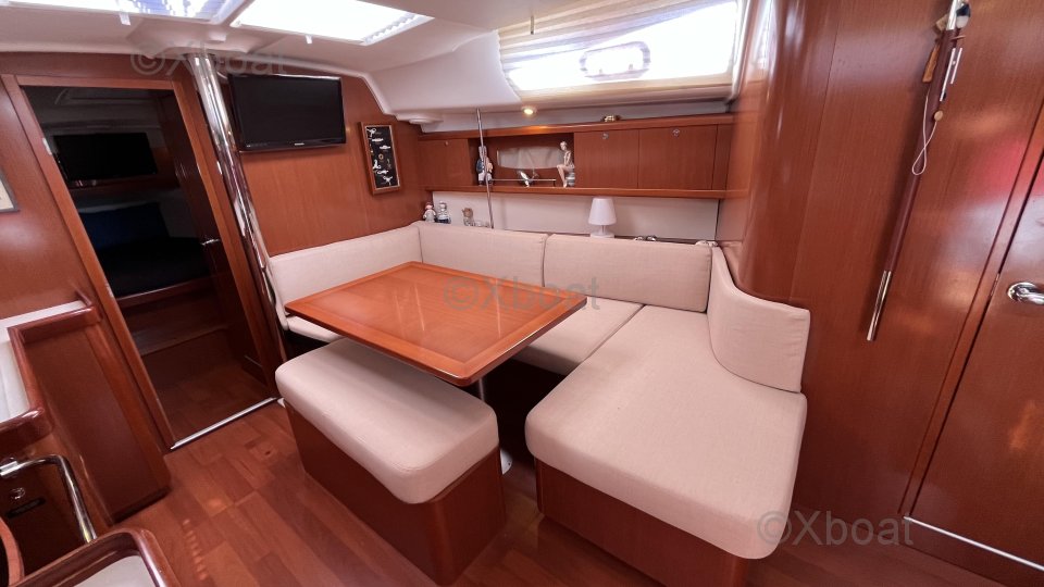 Velero usado OCEANIS 40