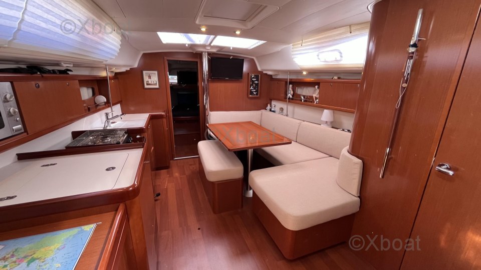 Velero usado OCEANIS 40