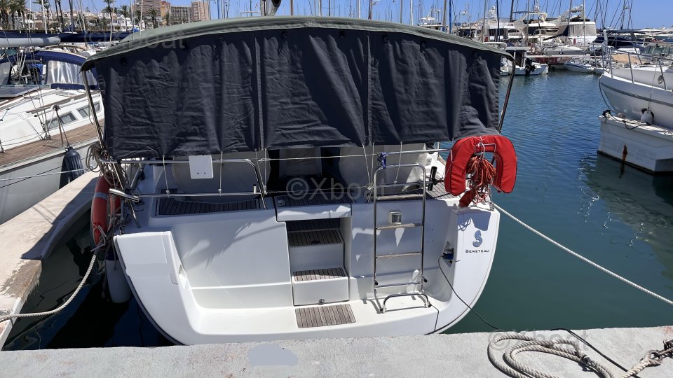 Velero usado OCEANIS 40