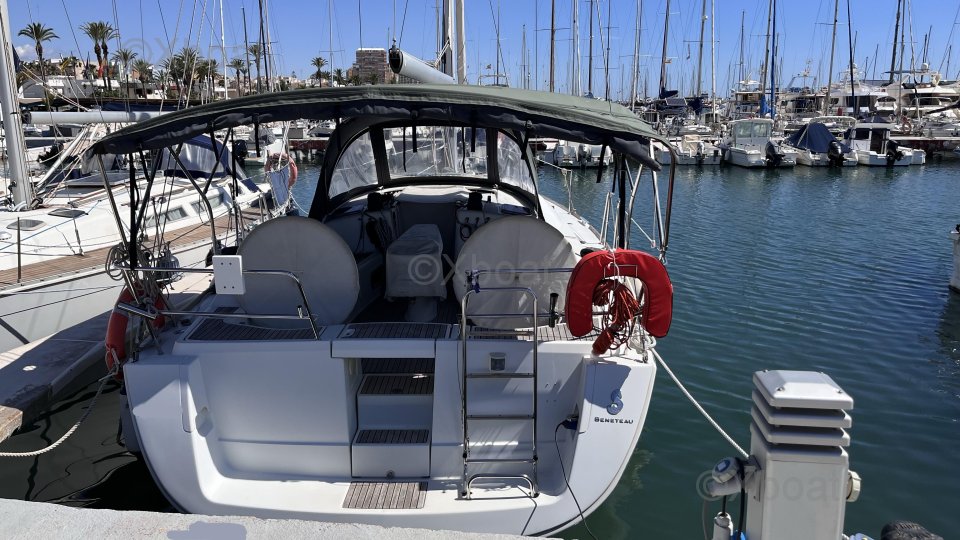 Velero usado OCEANIS 40