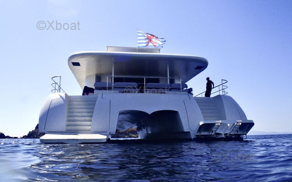 Yacht usado MOTOR YACHT CATAMARAN 30M