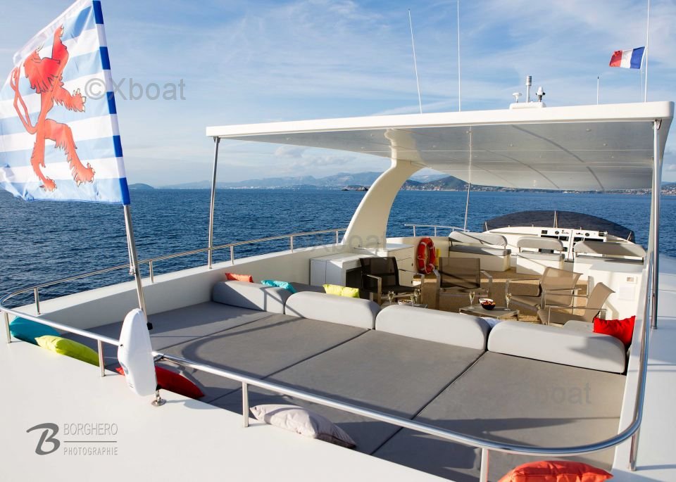 Yacht usado MOTOR YACHT CATAMARAN 30M