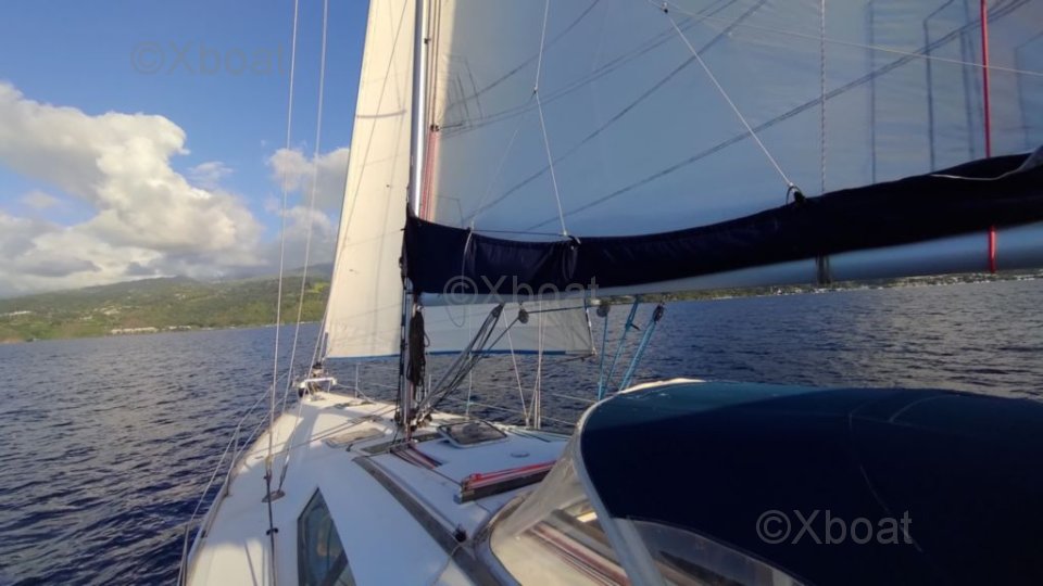 Velero usado OCEANIS 46