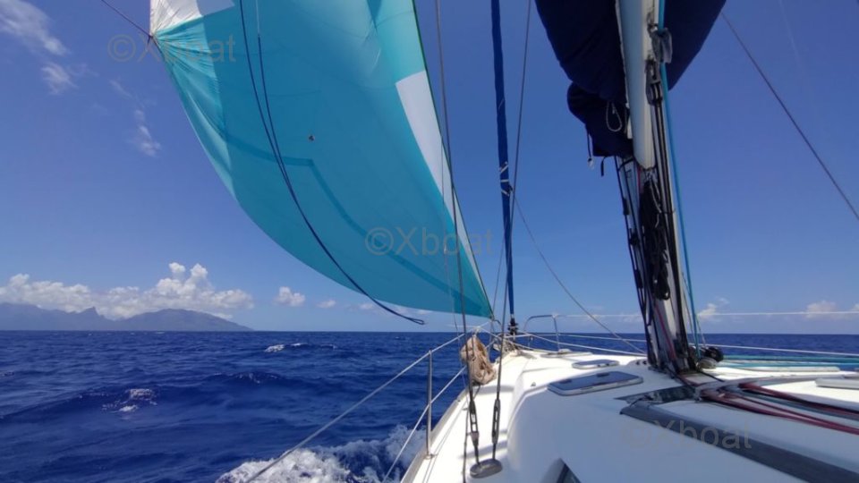 Velero usado OCEANIS 46