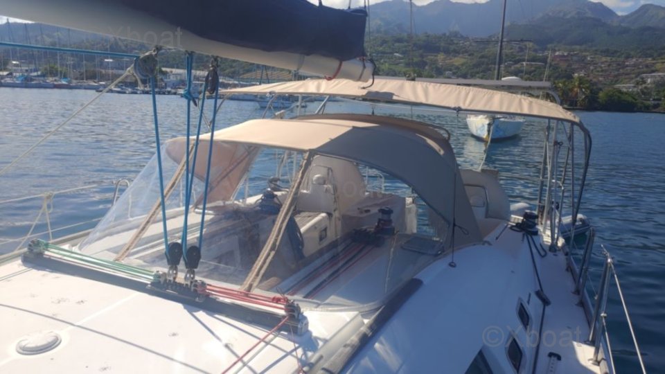 Velero usado OCEANIS 46