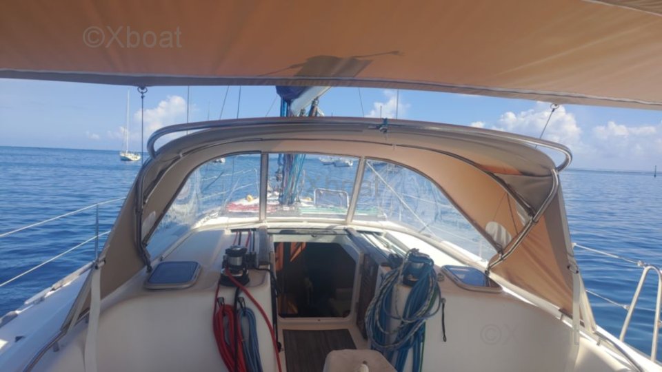 Velero usado OCEANIS 46