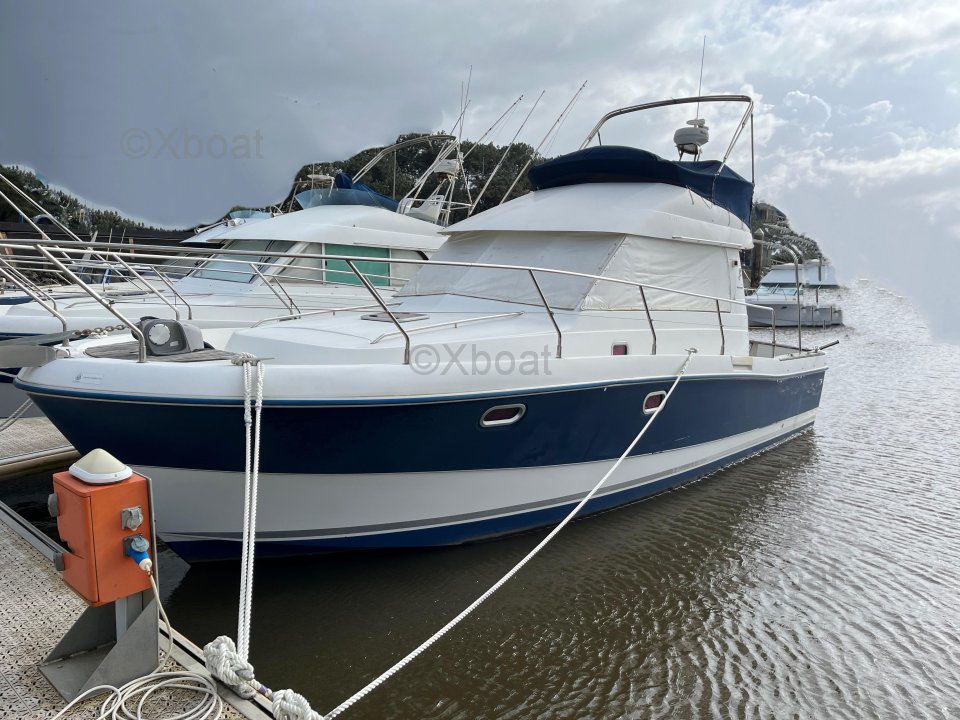 Yacht usado ANTARES 1080 FLY