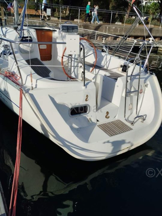 Velero usado OCEANIS 323