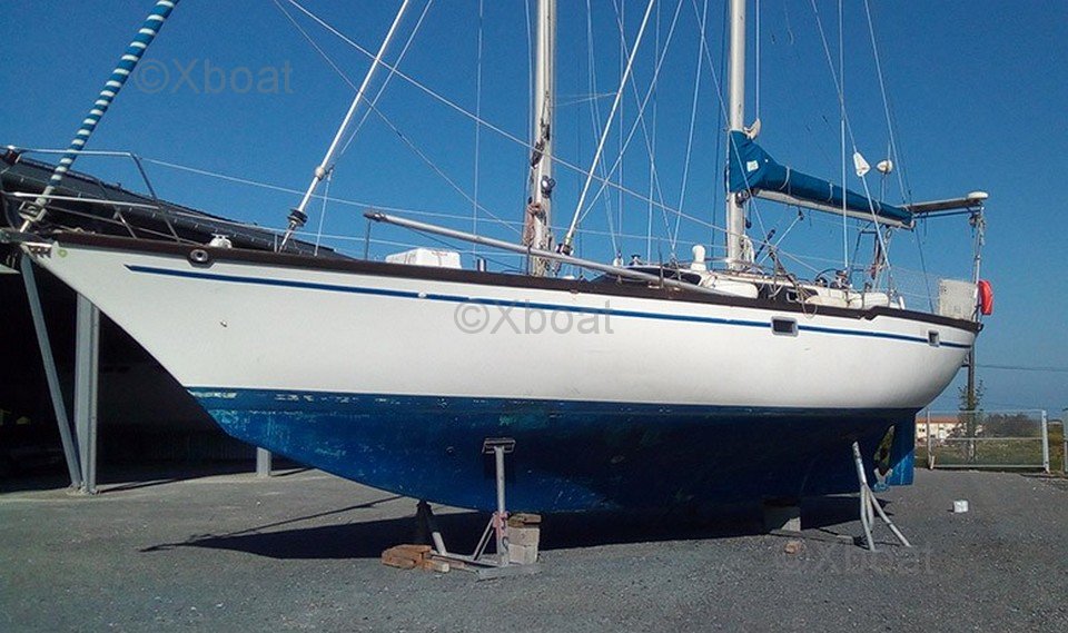 Velero usado ISLE SOUS LE VENT à terre