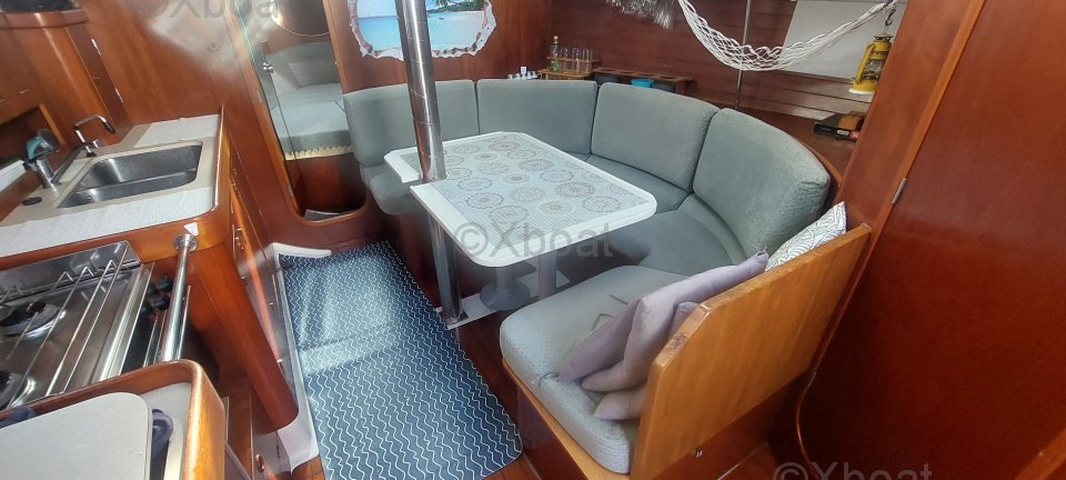 Velero usado OCEANIS 351 carré cuisine