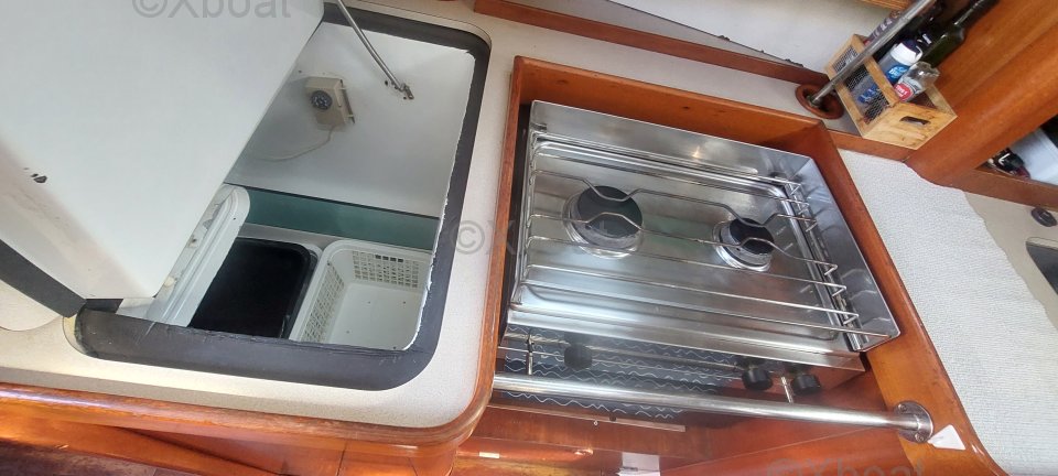 Velero usado OCEANIS 351 frigo