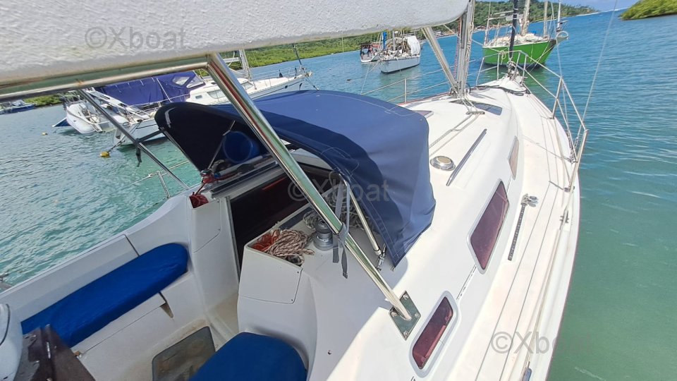 Velero usado HUNTER 33