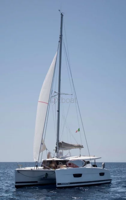 Velero LUCIA 40